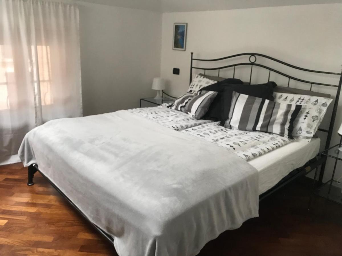 Appartement Antico Borgo à Desenzano del Garda Extérieur photo
