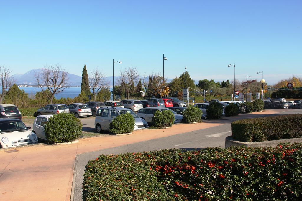 Appartement Antico Borgo à Desenzano del Garda Chambre photo